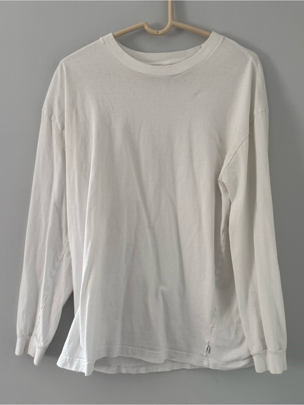 Aritzia TNA Oversized 100% Cotton Women's Long-Sleeve Crewneck Tee - White